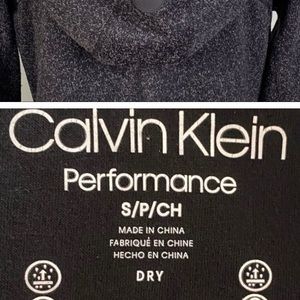 CALVIN KLEIN PERFORMANCE long, heavy weight fleece w/removable hood. Small. EUC